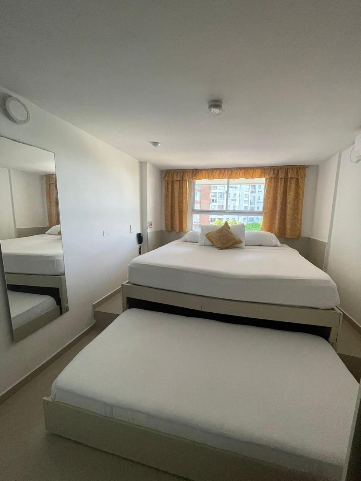 Hotel Hernandez Ctg Cartagena Екстер'єр фото