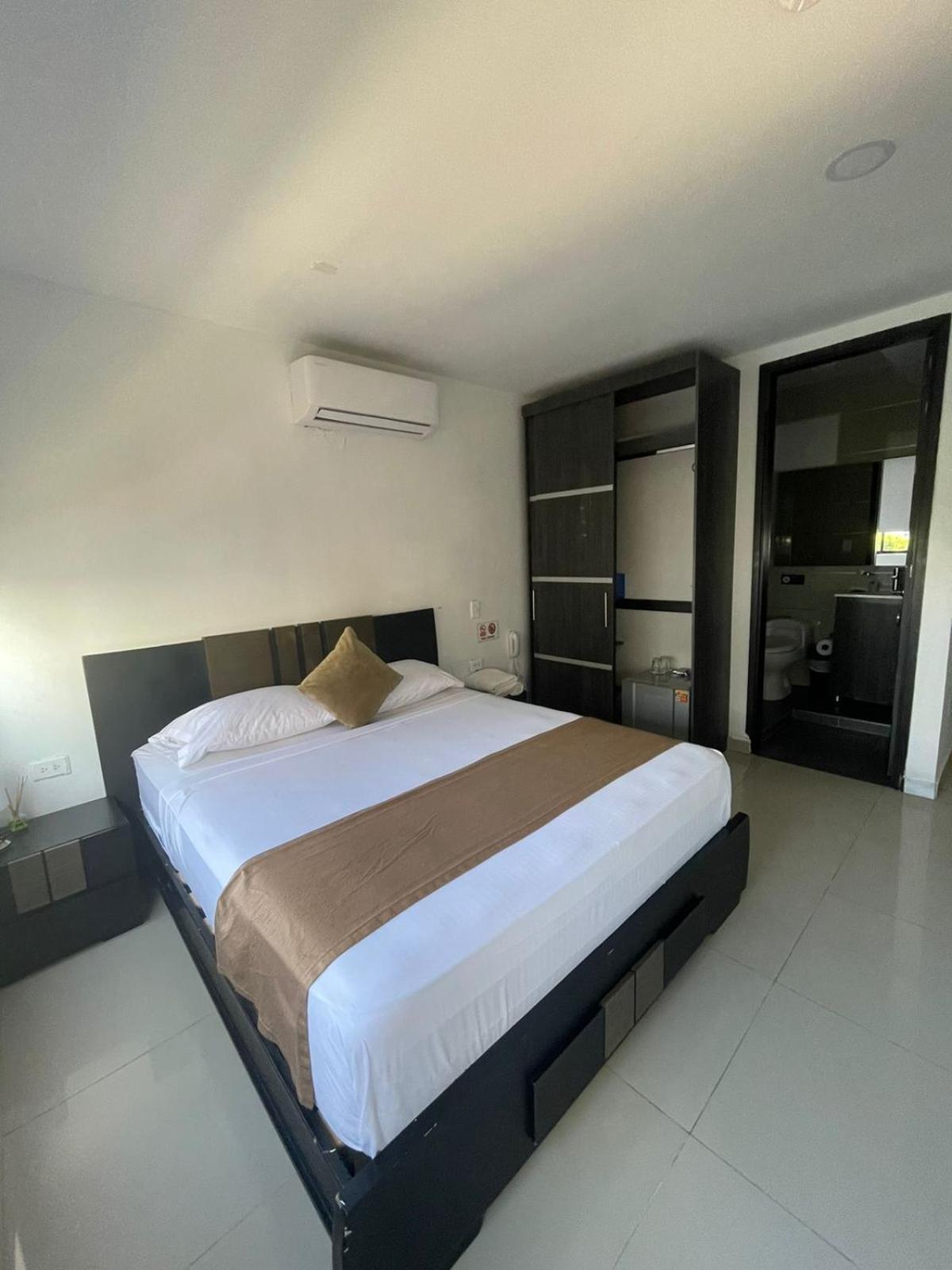 Hotel Hernandez Ctg Cartagena Екстер'єр фото