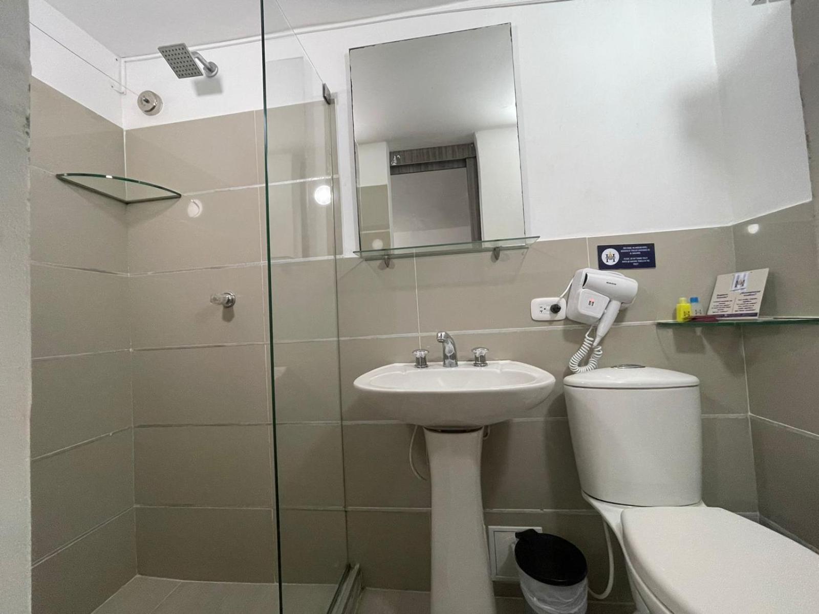 Hotel Hernandez Ctg Cartagena Екстер'єр фото