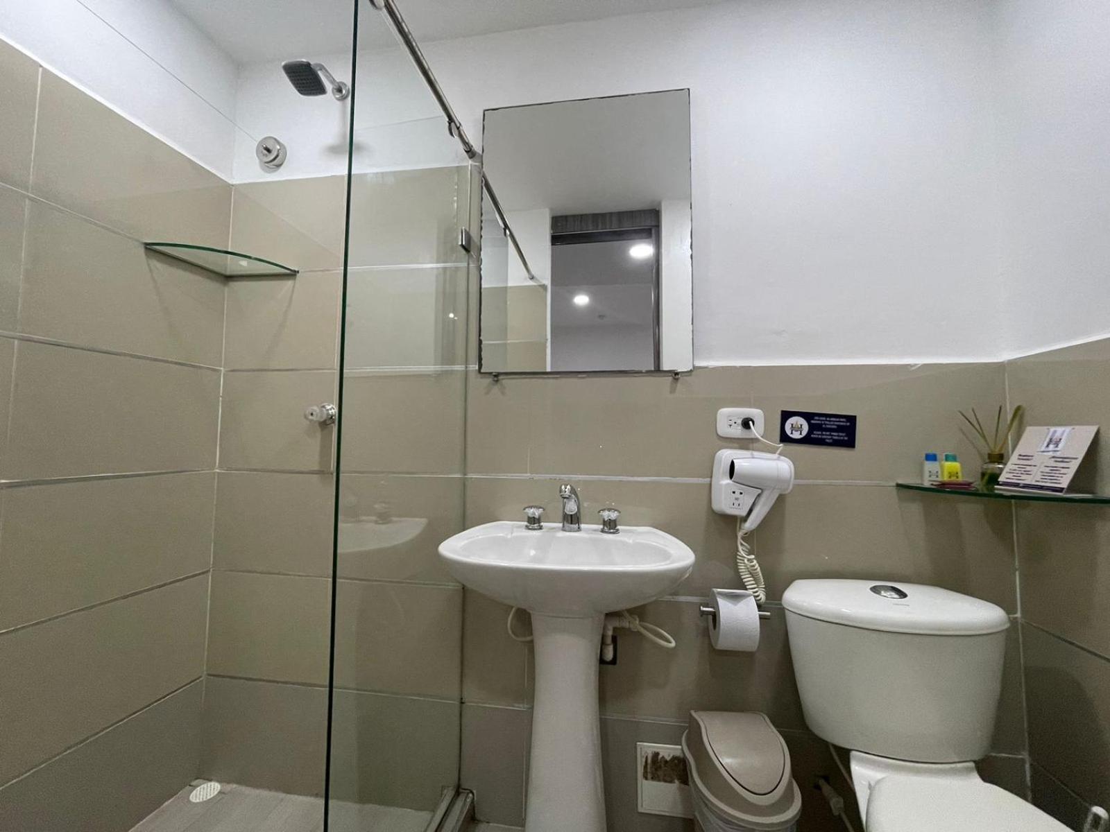 Hotel Hernandez Ctg Cartagena Екстер'єр фото